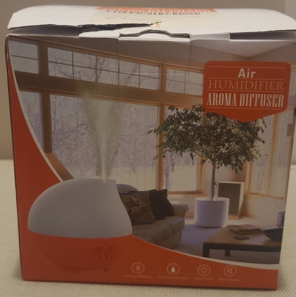 Elegant White Aroma Diffuser
